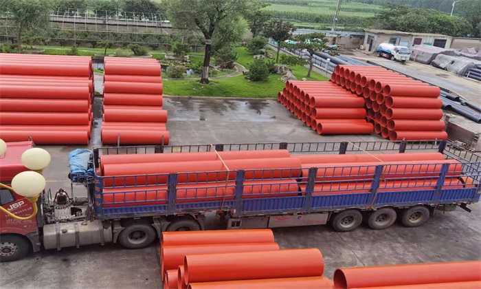 象山灣疏港高速鳳盤山隧道雙洞貫通   隧道逃生管